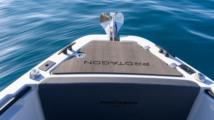 MOOTORPAAT PROTAGON 25 Sundeck – pilt 5