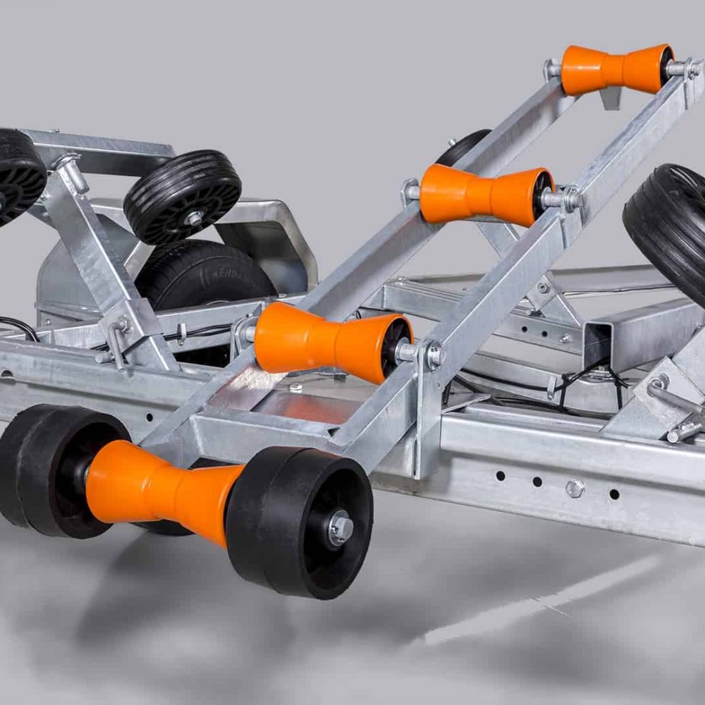 Piduritega kallutav paadihaagis 1350V651T209 Piduritega kallutav paadihaagis 1350V651T209