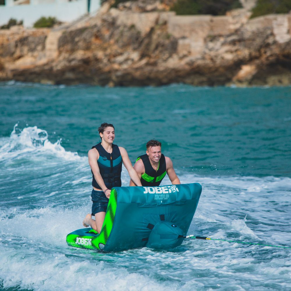 7455_230220004-actionshot-12-big 7455_230220004-actionshot-12-big