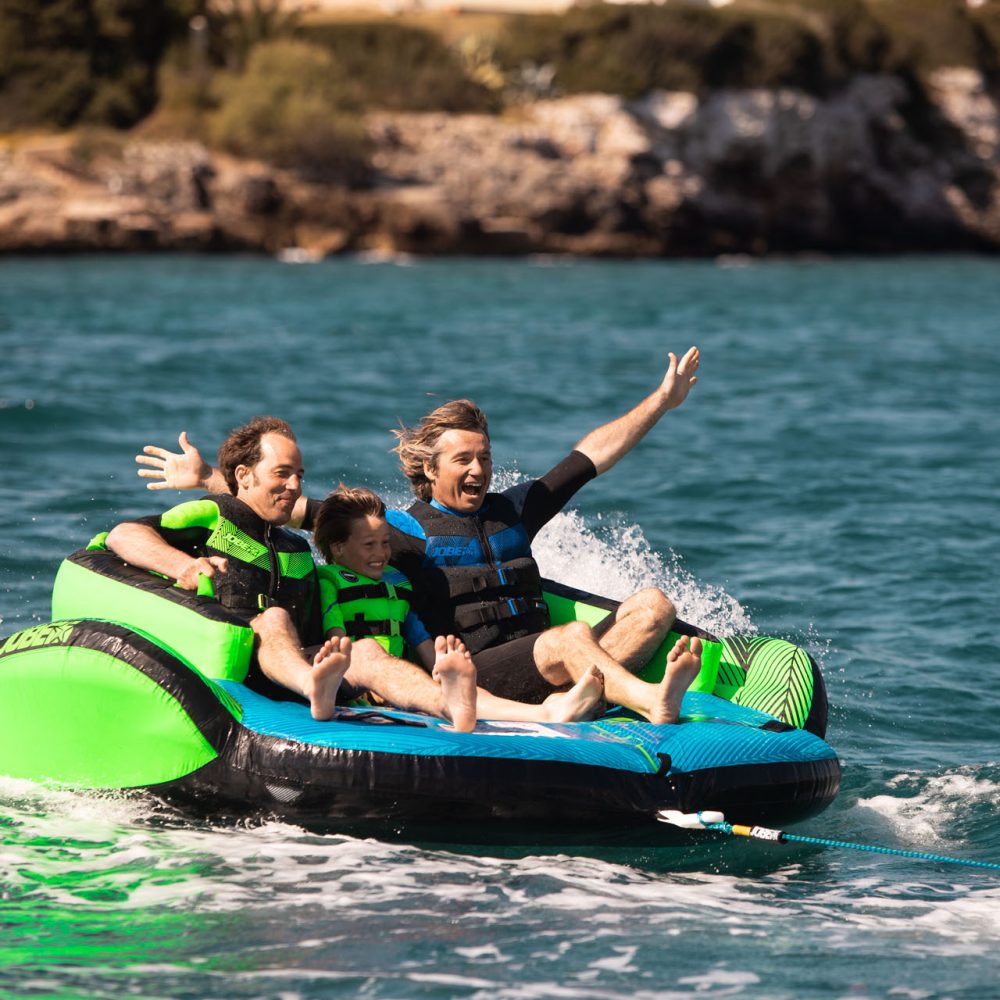 7460_230320008-actionshot-big 7460_230320008-actionshot-big