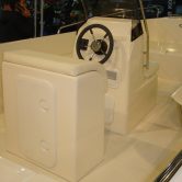 Keskjuhtpuldiga Mootorpaat Poseidon 620W