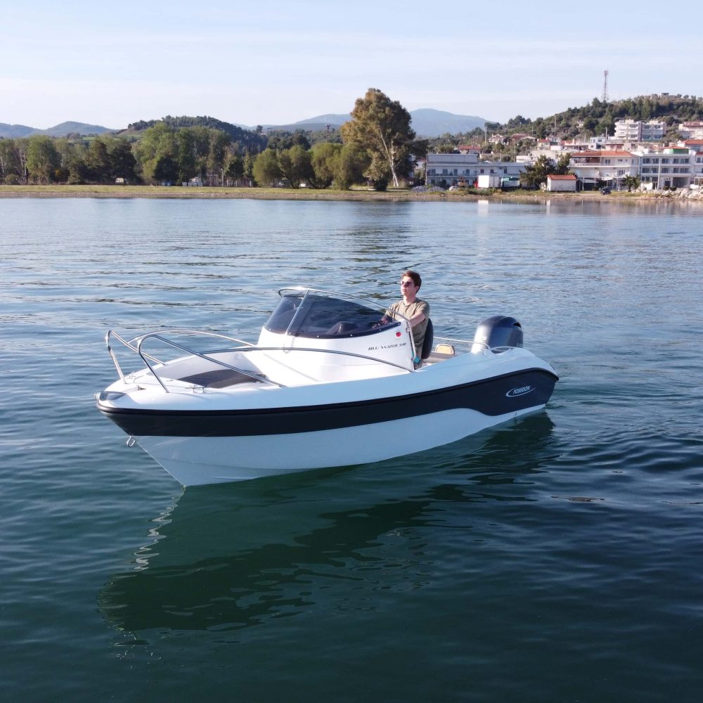 Mootorpaat Poseidon Blue Water 5.40 Mootorpaat Poseidon Blue Water 5.40