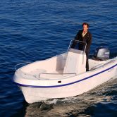 Mootorpaat Poseidon Fish 4.99 M roolisüsteemiga