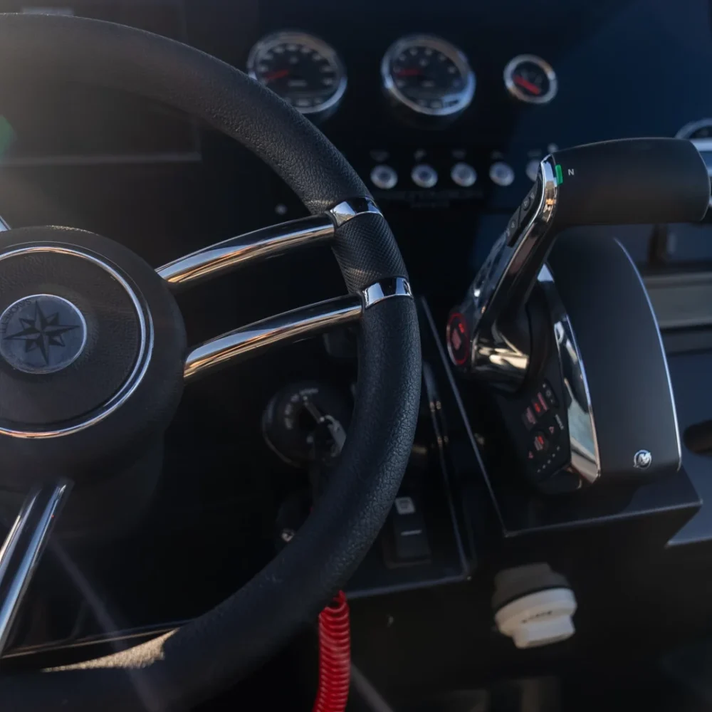 Mootorpaadid protagon 25 sundeck Mootorpaadid protagon 25 sundeck